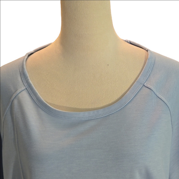 Dressin Sky Blue Soft Top Short Sleeve Hi-Lo Hem Boatneck Women Size XL - Picture 5 of 14